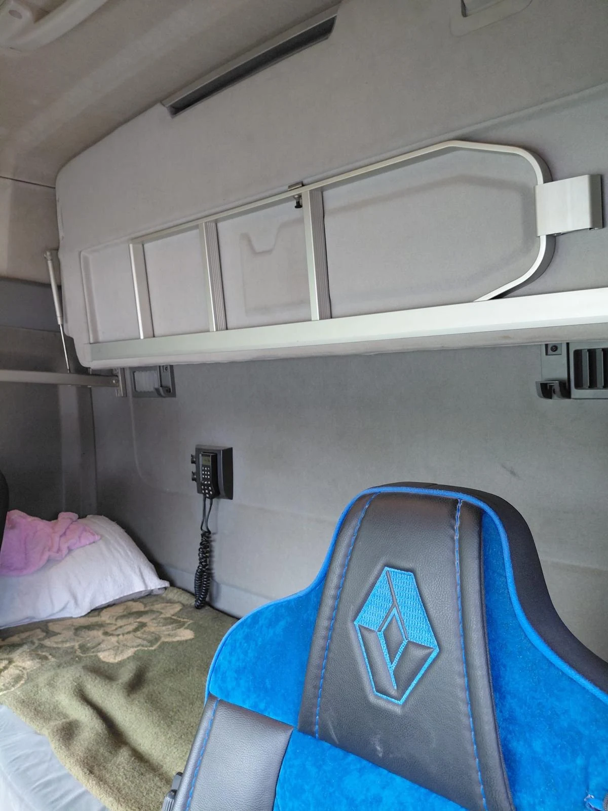 2015 MODEL  RENAULT   T 460
