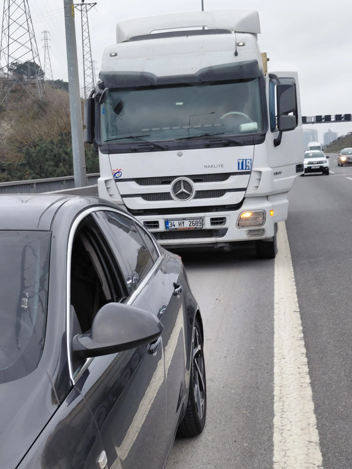 2012 MERCEDES ACTROS 1841